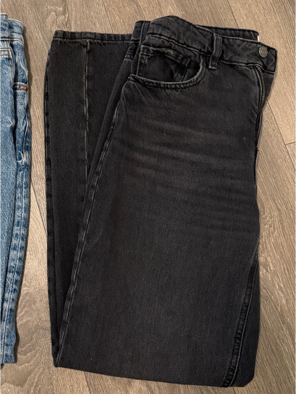 Mika Mid Rise Relaxed Straight Leg Jean